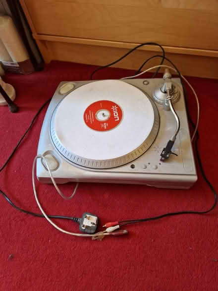 Photo of free Digitising record player (SW8) #1