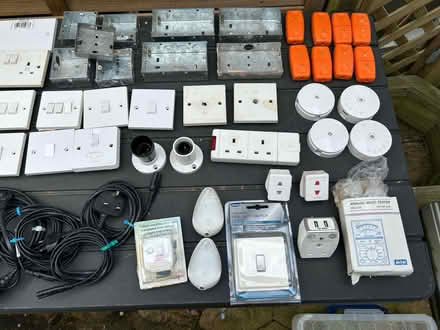 Photo of free Various electrical items + various cables (Bilbrook WV8) #3