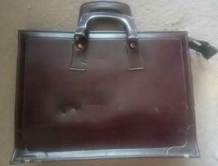 Photo of free business satchel (Bayshore) #1