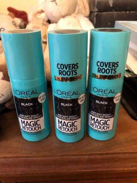Photo of free Spray on black root touch up for hair (Shephall SG2) #1