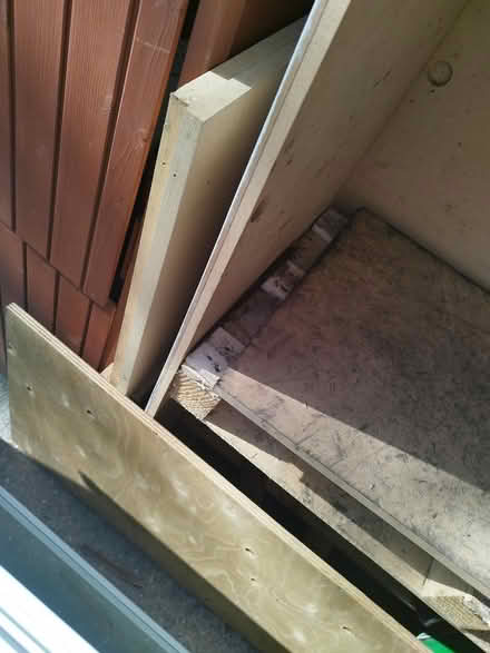 Photo of free Different pieces of wood and boards (Dunstable) #1