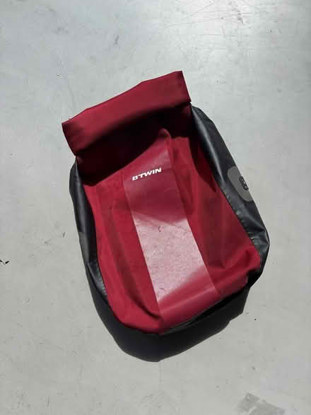 Photo of free Single red bicycle pannier (Stapleton. BS16) #2