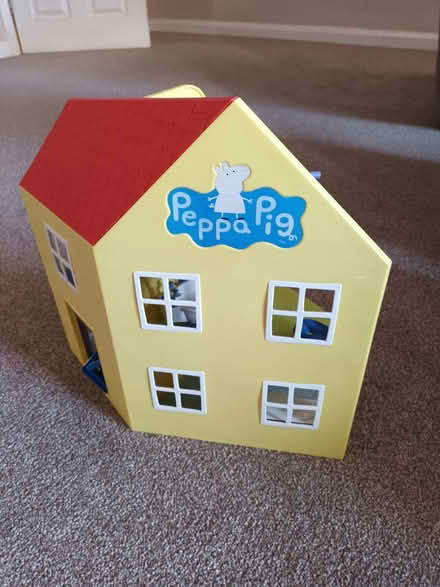 Photo of free 2 x Peppa pig houses (BR3, Park Langley) #4