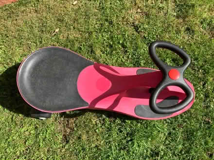 Photo of free Didicar ride on toy (TF9) #2