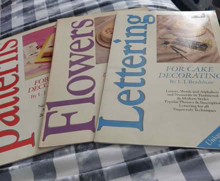 Photo of free Cake decorating books (Netherley L27) #1