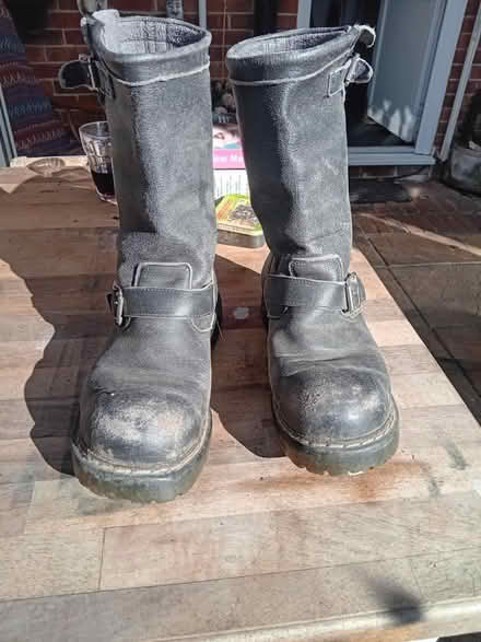 Photo of free Vintage 'Vegetarian Shoes' boots (Buriton GU31) #2