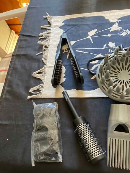 Photo of free Hairdryer, straighteners etc (Market Harborough) #3