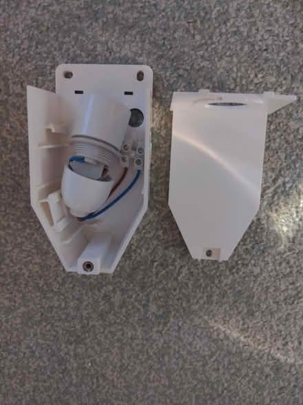 Photo of free Art Deco Style Wall Lights (BN8) #3