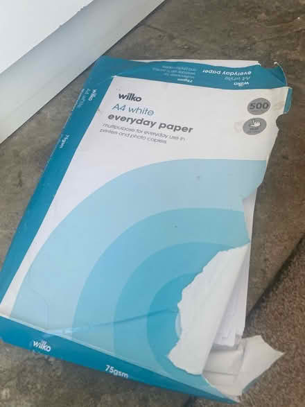 Photo of free A4 White paper for printer (Headingley LS4) #1