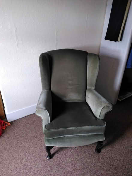 Photo of free Wing back armchair (Abbey Foregate SY2) #1
