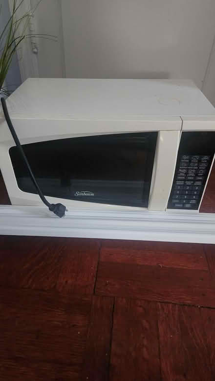 Photo of free used microwave (Prospect park south) #1