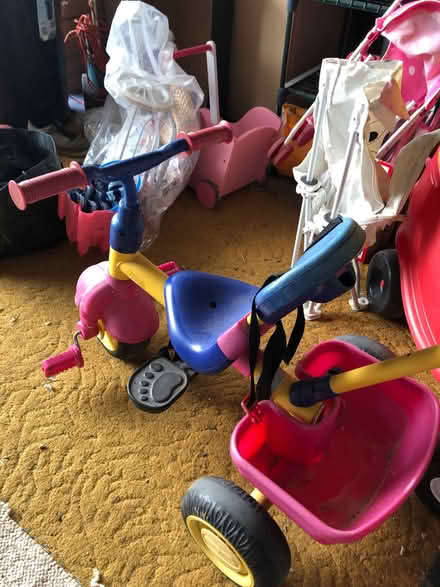 Photo of free Trike with guiding Handle (Cheney Manor SN2) #1