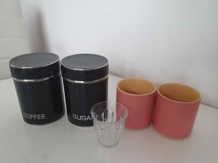 Photo of free Various Kitchen Items (East Sheen (SW14)) #1
