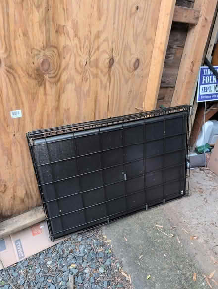 Photo of free Extra large dog crate (20910) #1