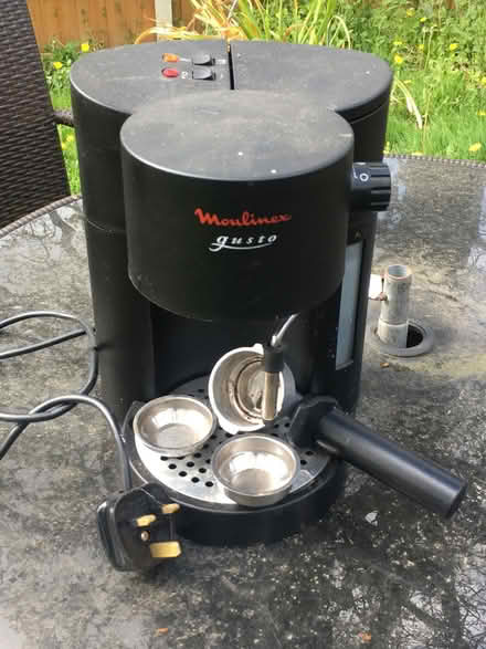 Photo of free Coffee Machine (Basildon area. SS16) #1