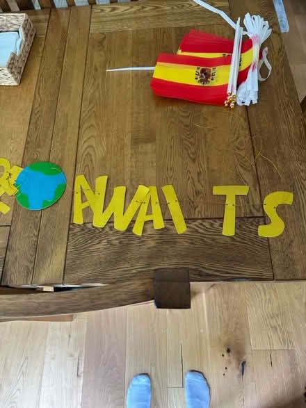 Photo of free “Adventure Awaits” Stick up banner (Ascot SL5) #2