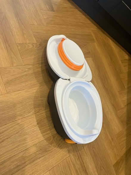 Photo of free Travel potty (AL8) #2