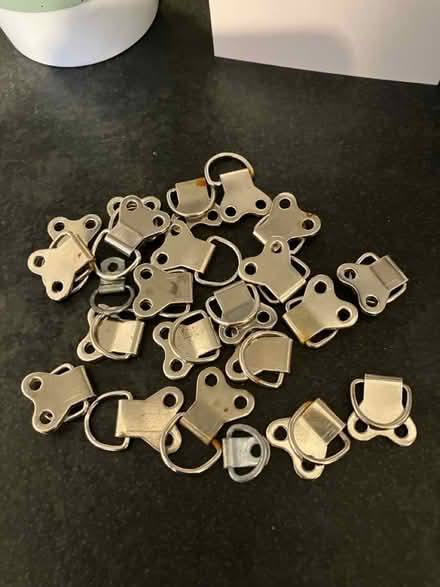 Photo of free D-rings for picture frames (Rusthall) #1