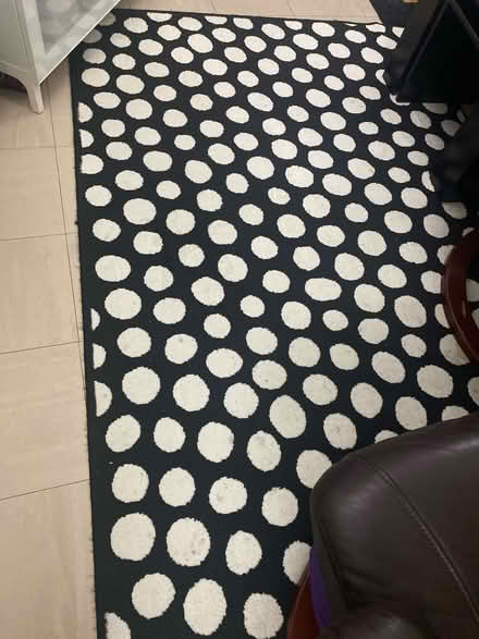 Photo of free Black & white doted rug (W3 8bf south Acton) #1