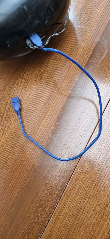 Photo of free Philips SB3350 mains or battery bluetooth speaker (Henley-on-Thames RG9) #4