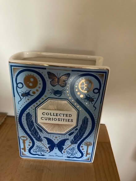 Photo of free Book-shaped vase (Abingdon) #1