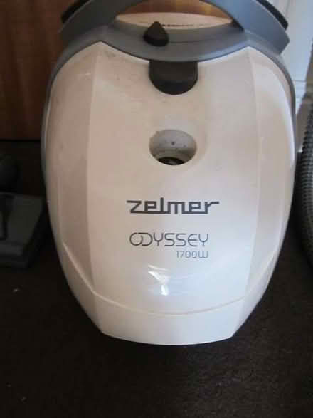 Photo of free Vacuum 1700W working perfectly good condition (Canonbury N1) #1