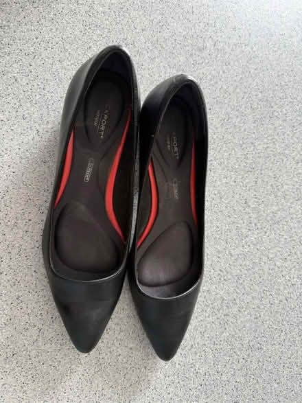 Photo of free Women’s dress shoes (Mount Vernon, NY) #2