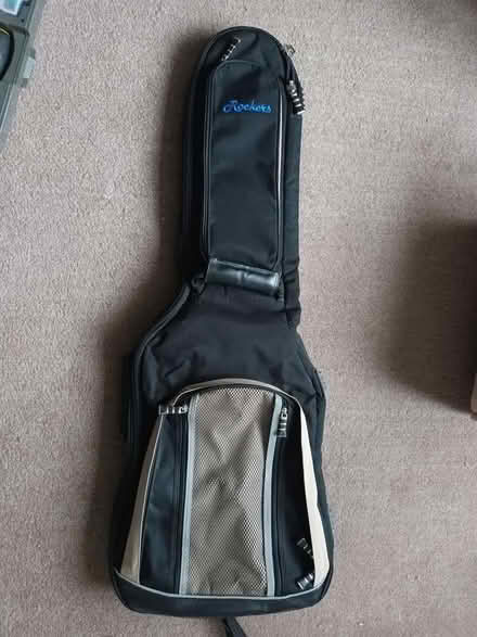 Photo of free Electric guitar case (Crookes (S10)) #1