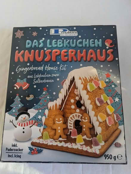 Photo of free Gingerbread house set (SE1 7, Lambeth North) #1