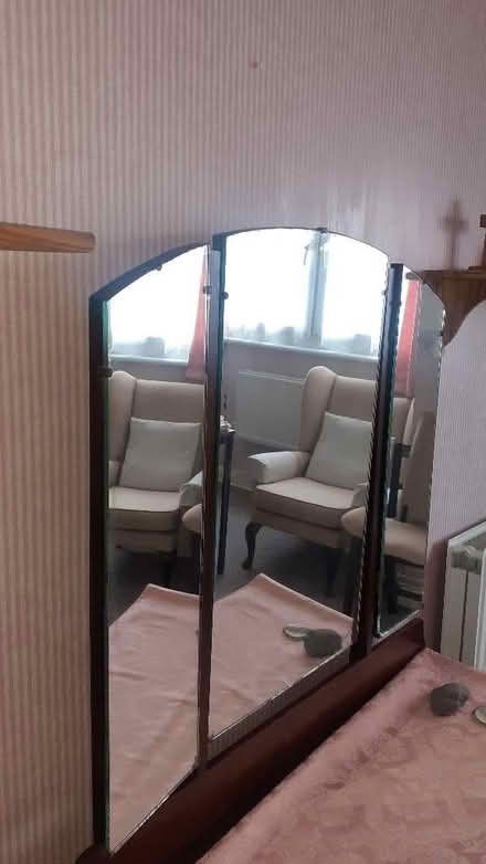 Photo of free Vintage dressing table (Tooting SW17) #1