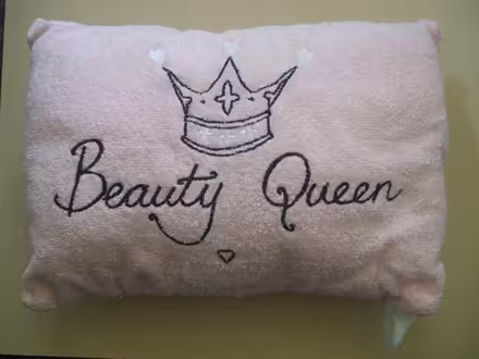 Photo of free Bath pillow (Stretford M32) #1