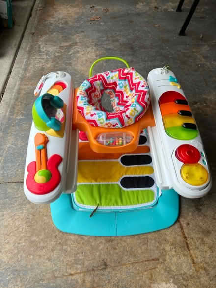 Photo of free Baby Play Seat (Near college of dupage) #1
