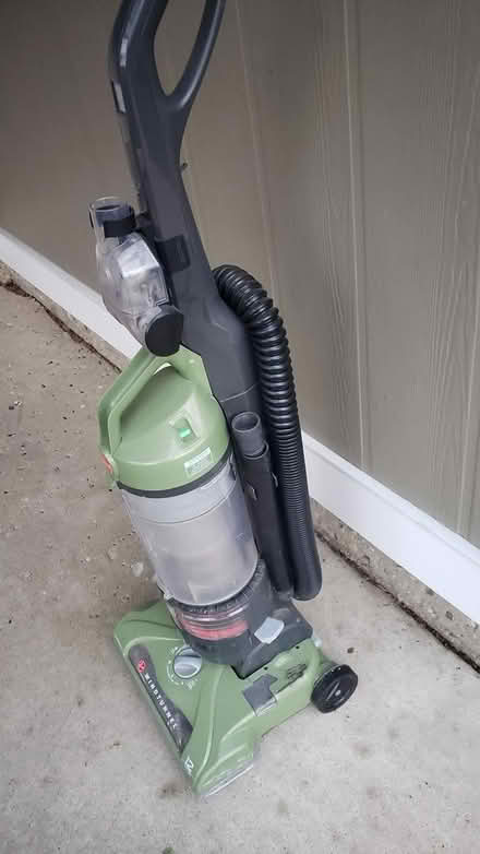 Photo of free Vacuum cleaner, Hoover windtunnel (Near Meacham & Schaumburg rds) #2