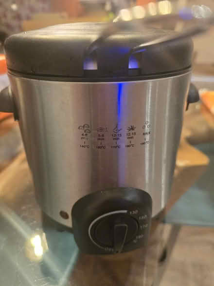 Photo of free 1 portion sized deep fat fryer (SN25 Blunsdon) #1