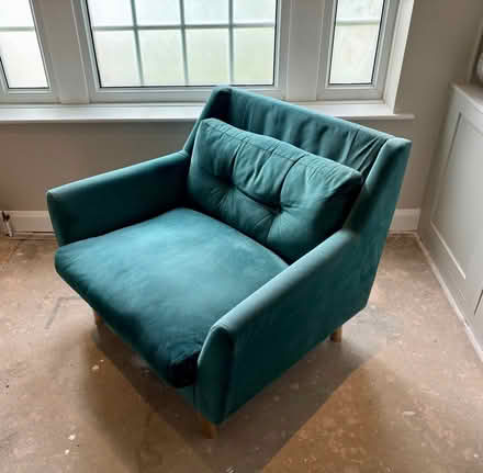 Photo of free Dunelm Snuggle Seat (Bank Newton Locks BD23) #2