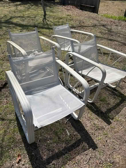 Photo of free Outdoor Patio set (Lakewood nj) #3