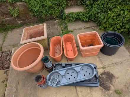 Photo of free Garden pots (Quarndon DE22) #1