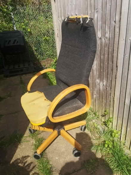 Photo of free Office chair reupholstery project (Streatham SW16) #4