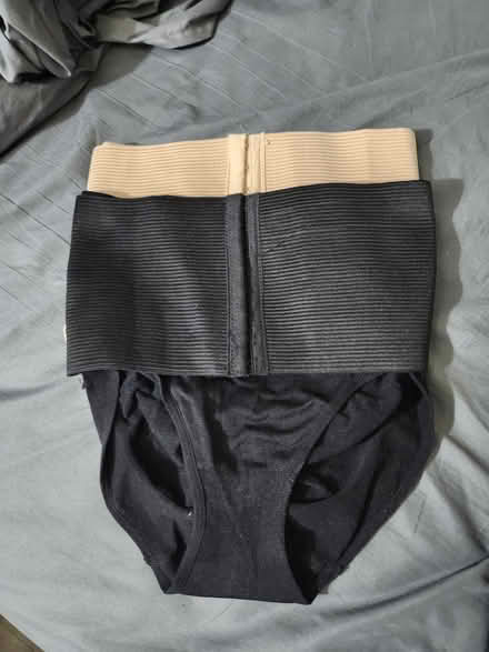 Photo of free Butt lifter/tummy control underwear (Gravesend, bensonhurst) #1