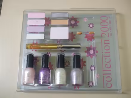 Photo of free Pink flower cosmetic box (Stretford M32) #1