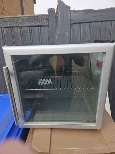 Photo of free Beer/drinks fridge (HU17 Beverly) #1