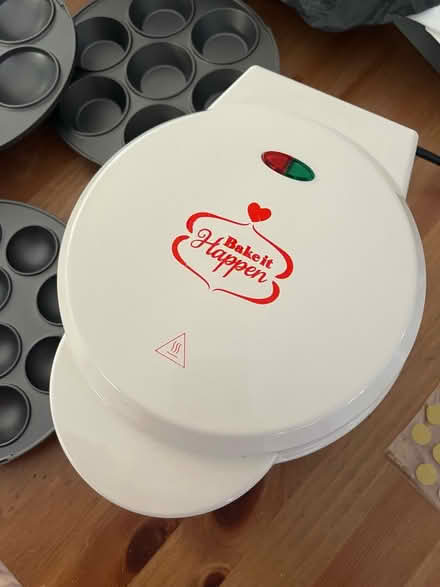 Photo of free Mini cupcake & donut maker (Whitton) #1