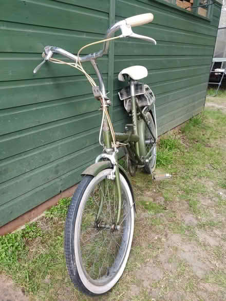 Photo of free Raleigh Twenty folding bicycle (Fleet GU52) #2