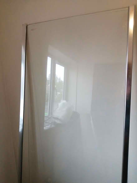 Photo of free Shower screen glass panel (Holbrook DE56) #2