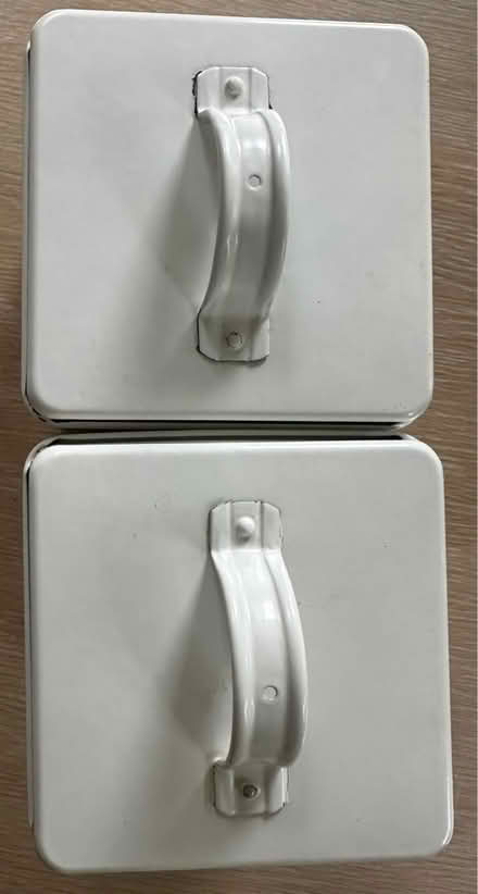 Photo of free Tea/Sugar Canisters (Chigwell IG7) #3
