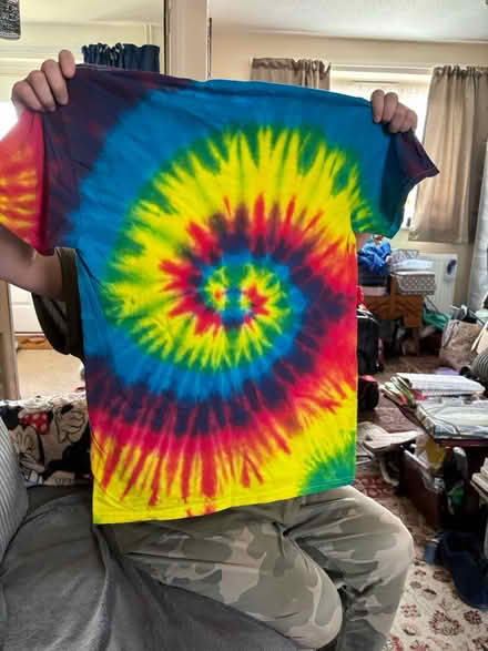 Photo of free Child’s tie dye T-shirt (Abbots Langley WD5) #3