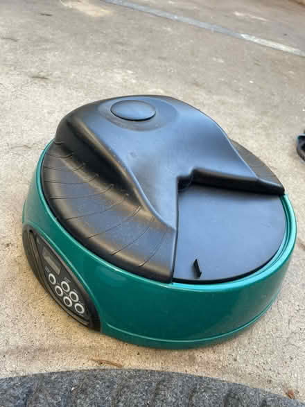 Photo of free Automatic feeder (TW16) #1