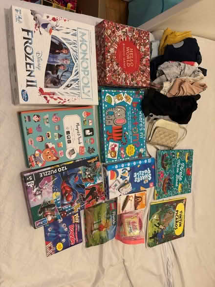 Photo of free Family games, books, 6y F clothes (SE24, Herne Hill) #1