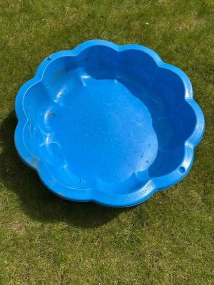 Photo of free Small Rigid pool, sandpit (Rainham ME8 8TB) #1