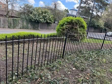 Photo of free Fence needs to be dismantled (CR0 5DY) #1